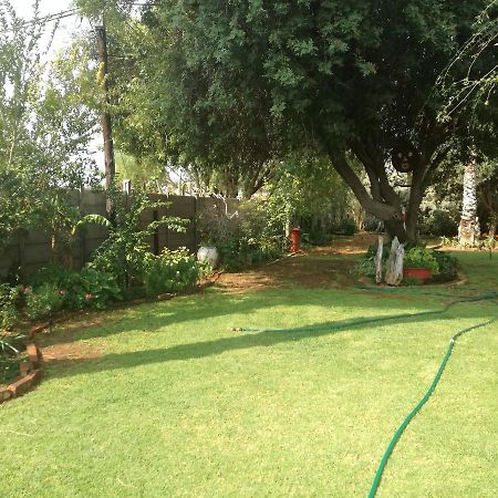 Mom'S Place Upington Exterior photo